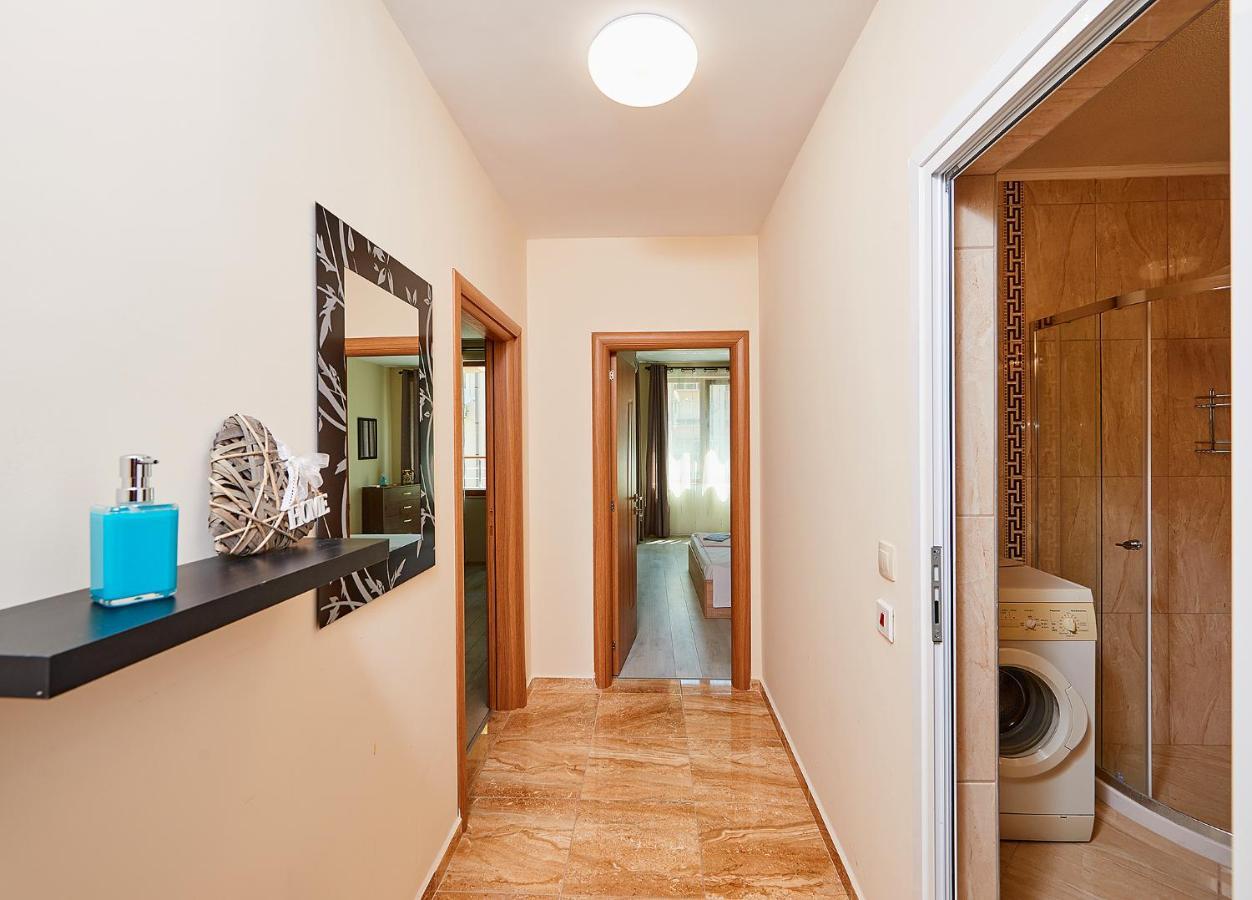 Art Apartments In Pomorie Exterior photo